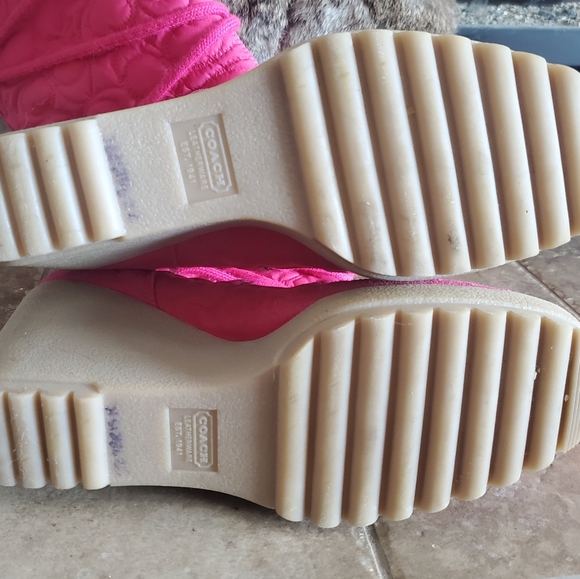 Coach Sofia boots 8 pink fur rabbit quilted heel p624 - Picture 8 of 10